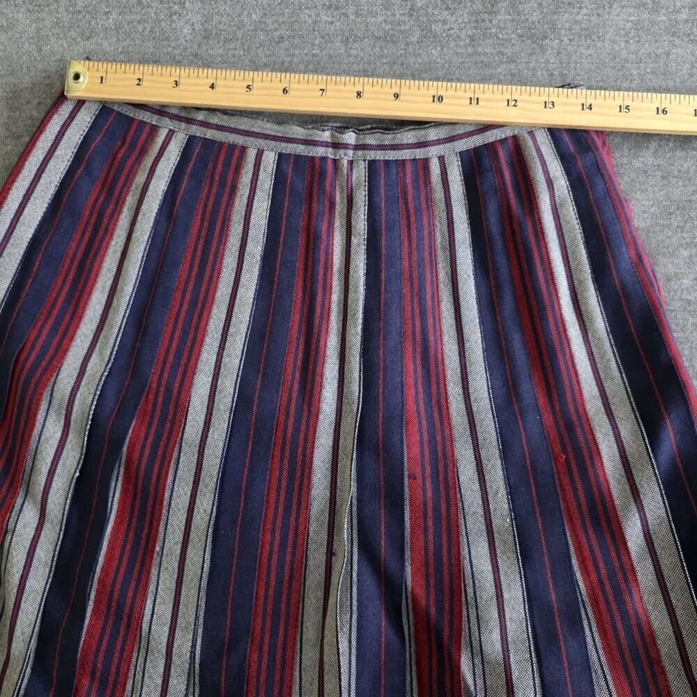 Highland Queen Plaid Reversible Pleated Skirt Womens 12 Blue Red White VTG FLAWS - Picture 4 of 16